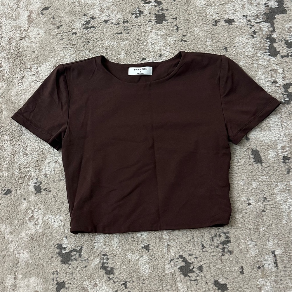 Babaton Contour Crew Cropped T-Shirt Size Small in Espresso Brown